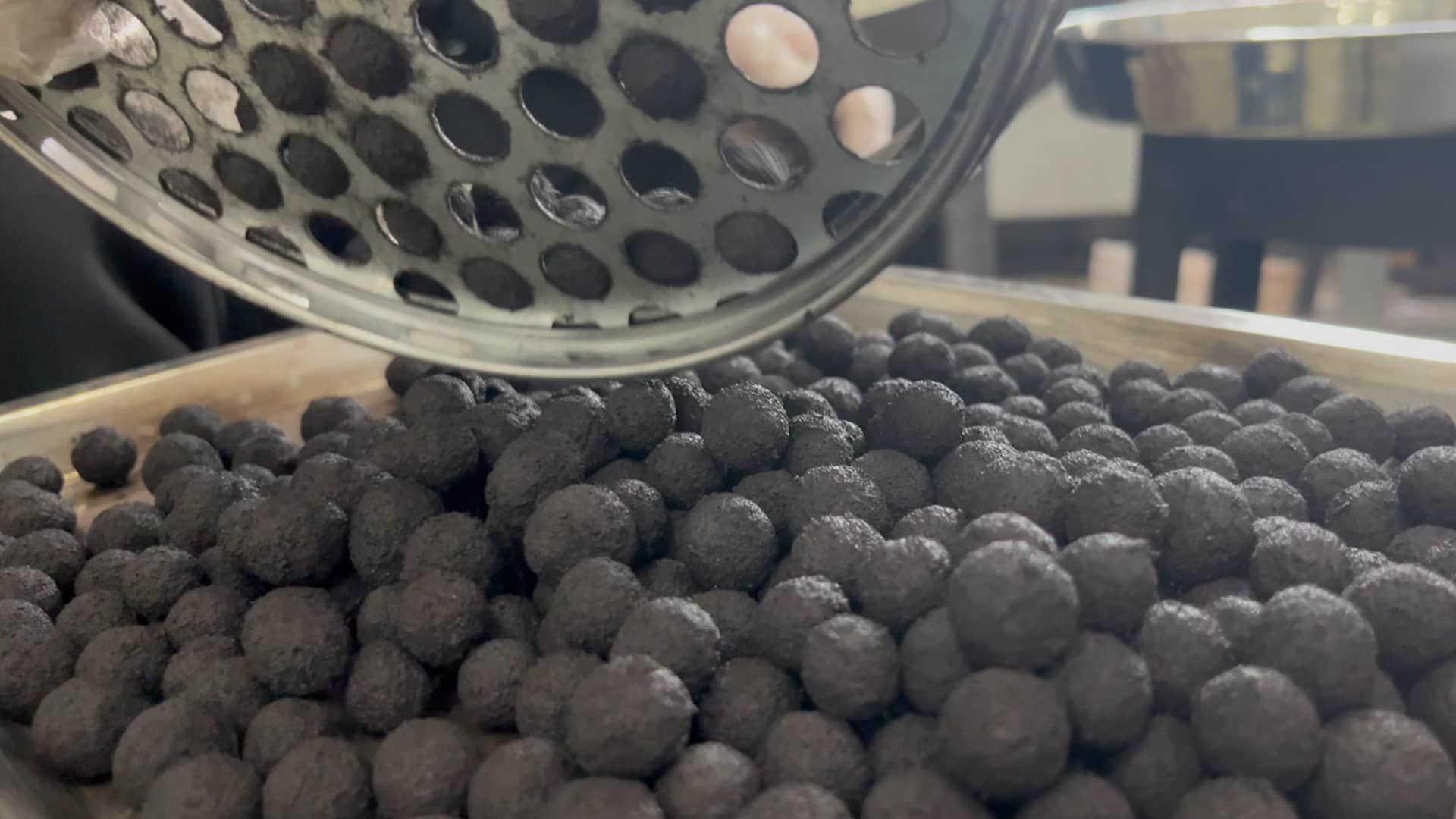 在焙燒過程中，鐵基粘合劑有哪些優(yōu)勢(shì)？